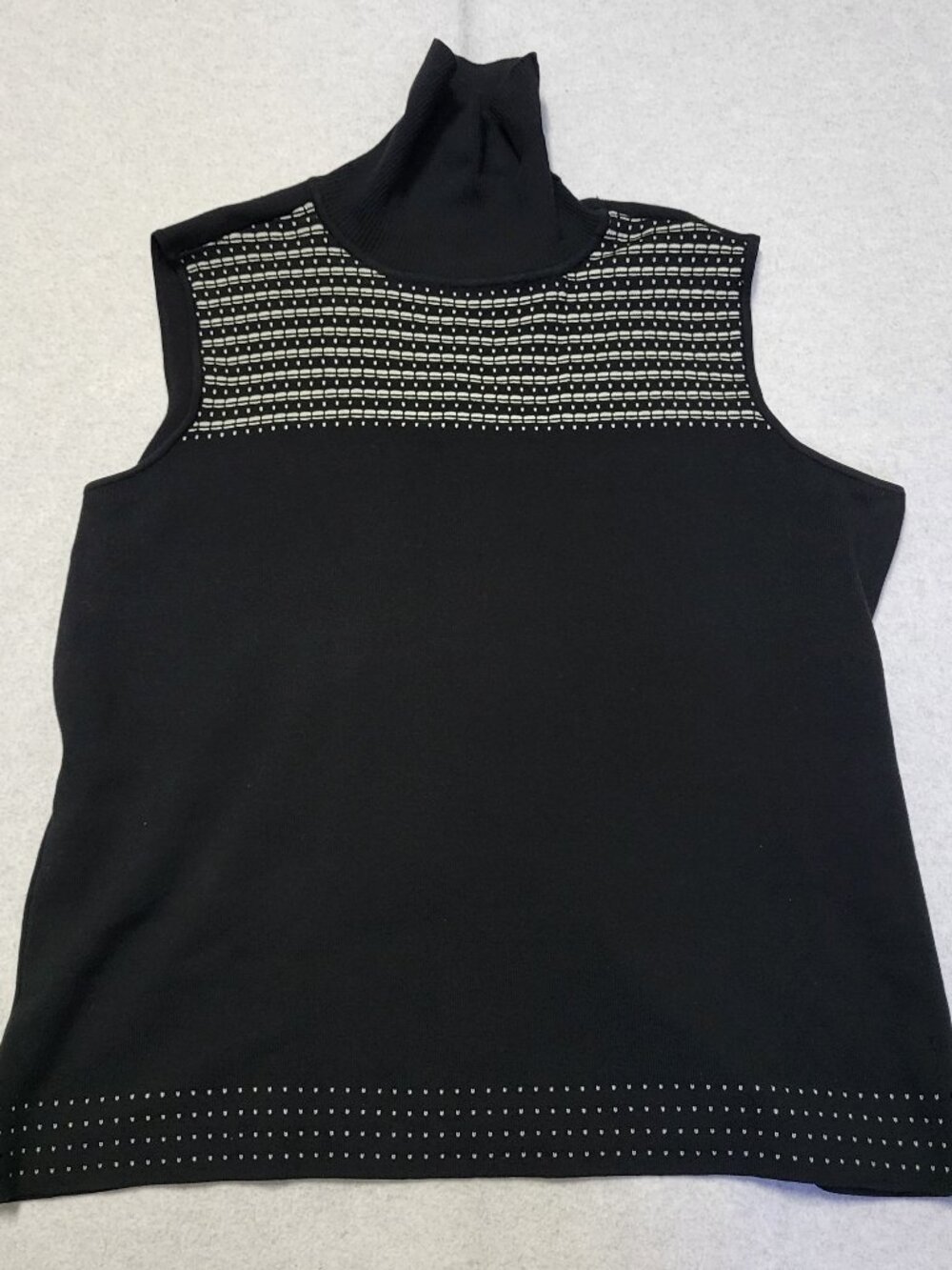 Emma James Sleeveless Turtleneck Womens 1x Top